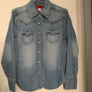 Levi’s denim button down shirt